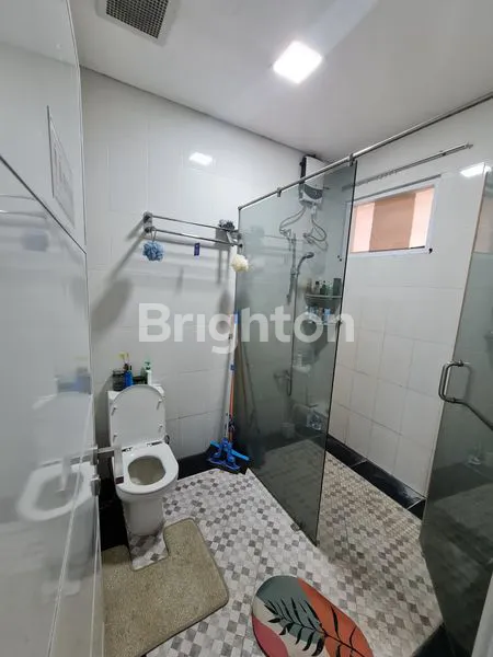 image RUMAH MEWAH 2 LANTAI SIAP HUNI DI GRAND TARUMA KARAWANG (8)