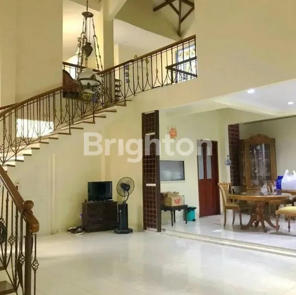 image RUMAH 2 LANTAI DI JALAN ANDARA, LT 330M² (2)