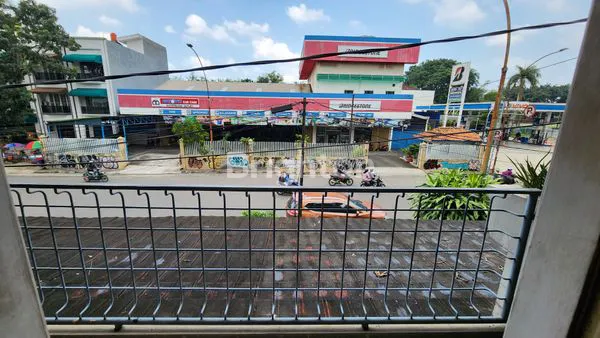 image RUMAH MEWAH MURAH HOEK 2 ARAH MUKA PINGGIR JALAN UTAMA BINTARO TANGERANG SELATAN  (4)