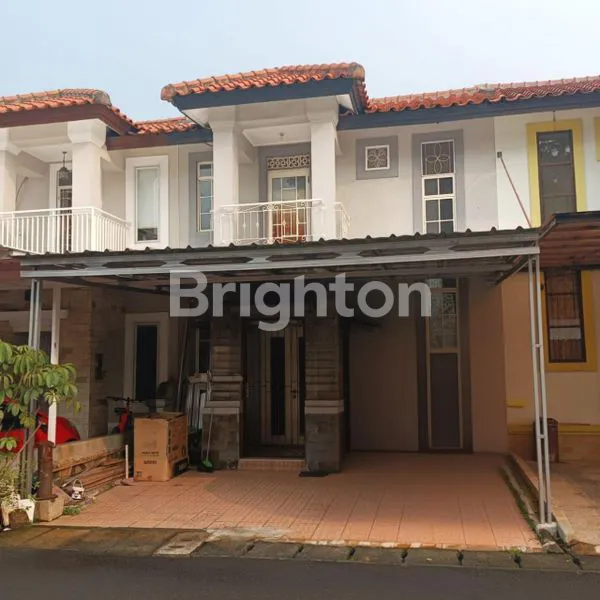 image RUMAH 2 LANTAI SIAP HUNI DEKAT UPH DAN 2 MENIT KE TOL TANGERANG DI TAMAN LEGIAN LIPPO KARAWACI (1)