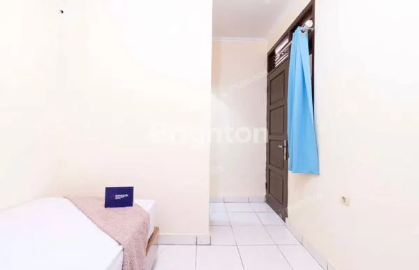 image TURUN HARGA KOST STRATEGIS 24 KAMAR DEKAT KAMPUS CIPAYUNG (8)