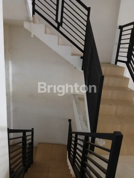 image SEWA RUKO 2 LANTAI SIAP HUNI WLINGI (3)