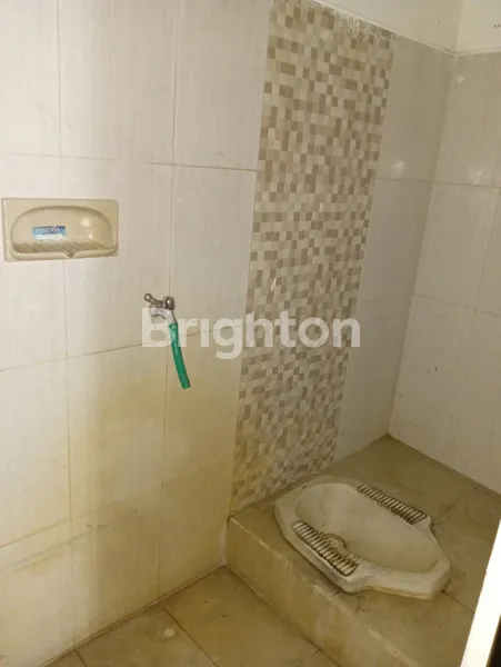 image SEWA RUKO 2 LANTAI SIAP HUNI WLINGI (7)