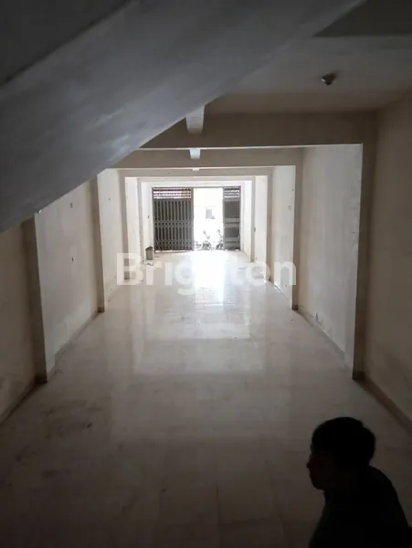 image SEWA RUKO 2 LANTAI SIAP HUNI WLINGI (8)