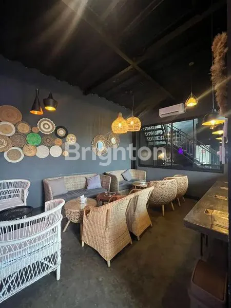 image RUMAH 3 LANTAI FULLY-FURNISHED DI JAKUT (7)