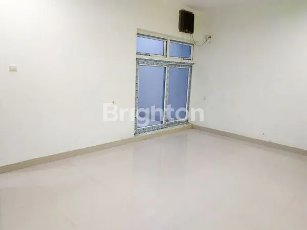 image RUMAH MINIMALIS LEBAR 8 MTR DI KOMPLEK DENGAN KEAMANAN 24 JAM DAN DIKELILINGI OLEH BERBAGAI PUSAT BISNIS, KULINER DAN HIBURAN WARGA MEDAN - KOMPLEK TASBIH 2 SETIA BUDI - RINGROAD (4)