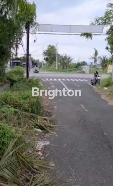 TANAH HOOK PINGGIR JALAN UTAMA BYPAS IDA BAGUS MANTRA SEDAYU KLUNGKUNG\\NJUAL TANAH