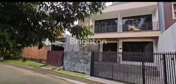 image RUMAH CANTIK SANTORINI SENTUL CITY BOGOR JAWA BARAT (4)