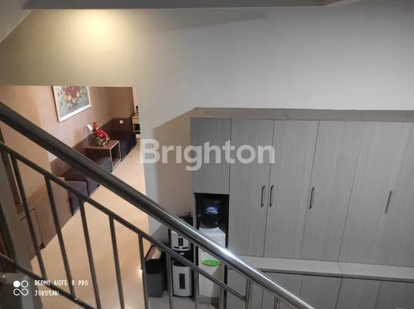 image RUKO PREMIUM 3 LANTAI PINGGIR JALAN BESAR MONJALI (8)