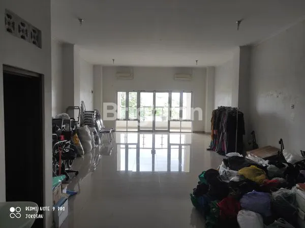 image RUKO PREMIUM 3 LANTAI PINGGIR JALAN BESAR MONJALI (7)