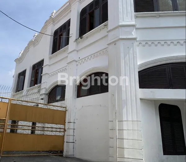 image GEDUNG TANAH SUPER STRATEGIS JALAN TUNJUNGAN SURABAYA (3)