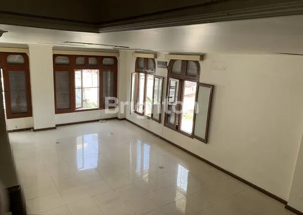 image GEDUNG TANAH SUPER STRATEGIS JALAN TUNJUNGAN SURABAYA (6)