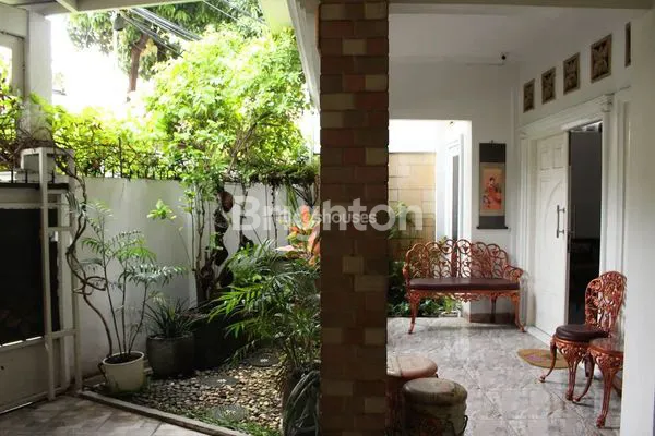 image RUMAH CANTIK 2LT  TANJUNG BARAT, LENTENG AGUNG, JAKSEL (2)