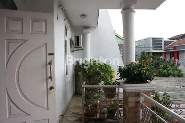 image RUMAH CANTIK 2LT  TANJUNG BARAT, LENTENG AGUNG, JAKSEL (4)