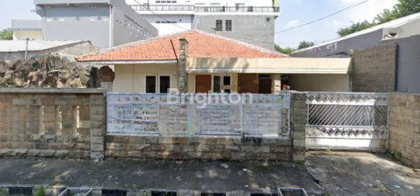 image RUMAH SECOND DI GAYUNG KEBONSARI COCOK UNTUK RUMAH USAHA, LOKASI STRATEGIS, SELANGKAH KE JALAN RAYA GAYUNG KEBONSARI (1)