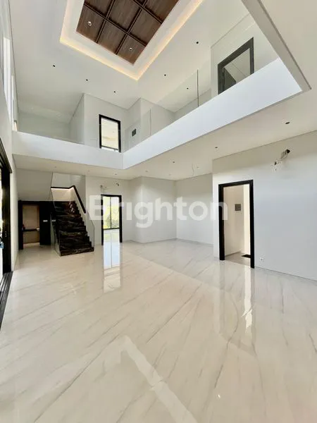 image RUMAH MEWAH 3 LANTAI SOMERSET CITRALAND (4)