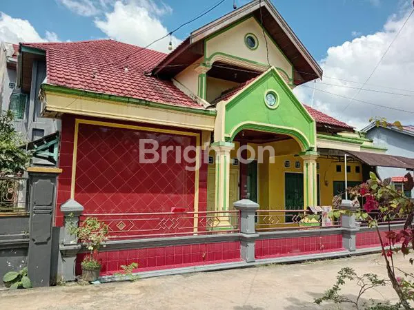 image RUMAH STRATEGIS DIJUAL DI JALAN PRAMUKA UNMUL KOTA SAMARINDA (2)