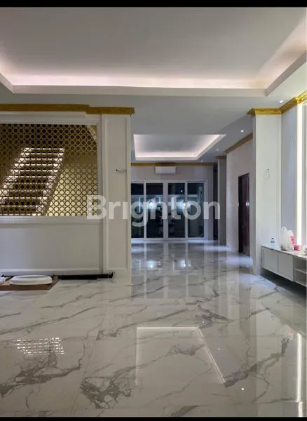 image RUMAH MEWAH DI MEDAN RESORT CITY (4)