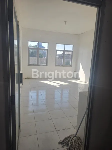 image GUDANG BARU GRESS DI TITIK NOL JALAN LINGKAR TIMUR, SIDOARJO (3)