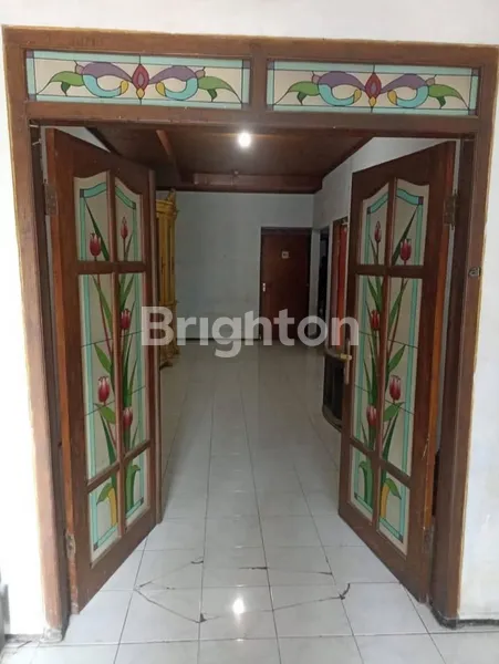 image DIJUAL RUMAH KEDUNG BARUK 1,5 LANTAI PEMUKIMAN PADAT PENDUDUK, DEKAT MERR  (4)