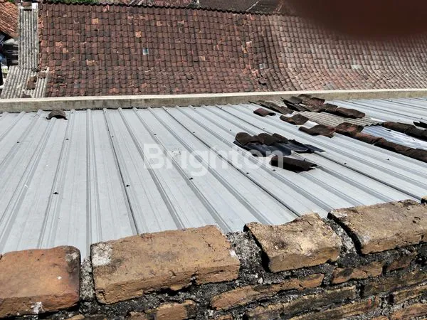 image RUMAH STRATEGIS LT 263M² DI JL. VETERAN PALUR KAB.KARANGANYAR. (7)