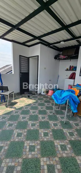 image RUMAH CANTIK 2 1/2 LANTAI DI PALMASERA (2)