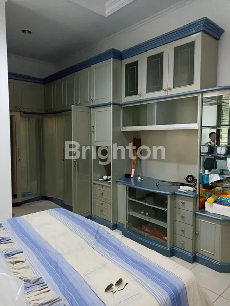 image RUMAH 2 LANTAI SIAP HUNI MANYAR KERTOADI SURABAYA SEMI FURNISH  NEGO (3)