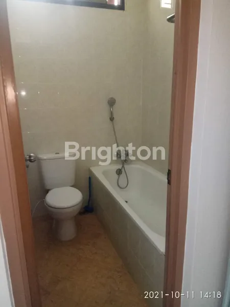 image RUMAH 2 LANTAI SIAP HUNI MANYAR KERTOADI SURABAYA SEMI FURNISH  NEGO (7)