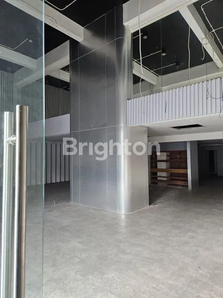image GEDUNG RUKO KOMERSIL PINGGIR JALAN COCOK UNTUK USAHA, JALAN PANJANG,  KEBON JERUK JAKARTA BARAT  (3)