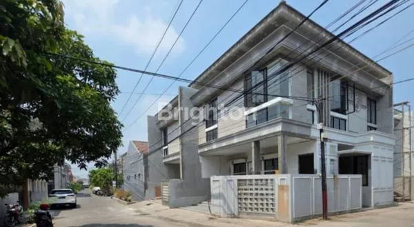 image RUMAH BARU TAMAN PONDOK INDAH WIYUNG (2)