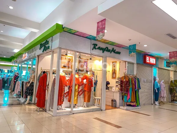 image STAND BARU RENOVASI  LANTAI UG LOKASI STRATEGIS SEBELAH ATM CENTRE DI ROYAL PLAZA (1)