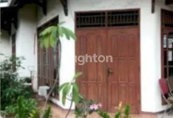 image RUMAH STANDAR DAN LUAS DI TEBET TIMUR JAKARTA SELATAN (2)