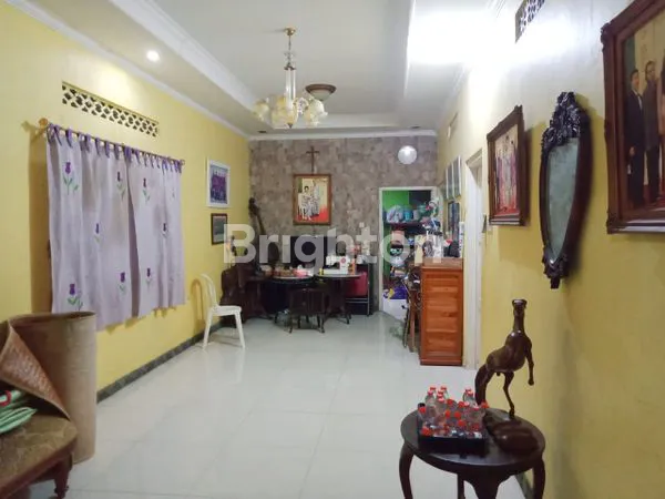 DISEWAKAN RUMAH DI JANGLI RAYA SEMARANG