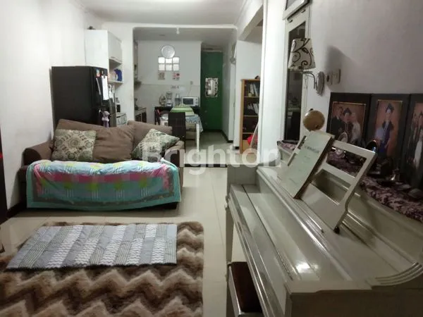 image RUMAH ASRI TERAWAT SIAP HUNI DI ANTAPANI BANDUNG (2)