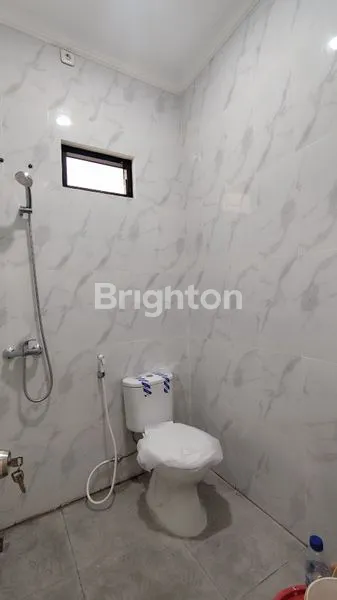 image RUMAH TANJUNG DUREN 3 LT LAST UNIT DLM KOMPLEK ROW 2 MBL JAKARTA BARAT (8)