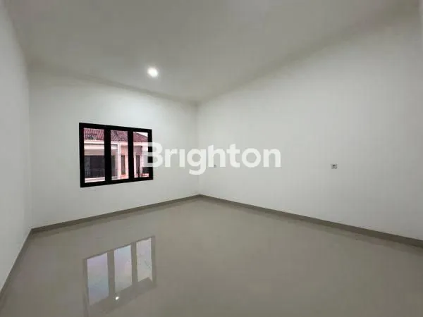 image RUMAH TANJUNG DUREN 3 LT LAST UNIT DLM KOMPLEK ROW 2 MBL JAKARTA BARAT (5)