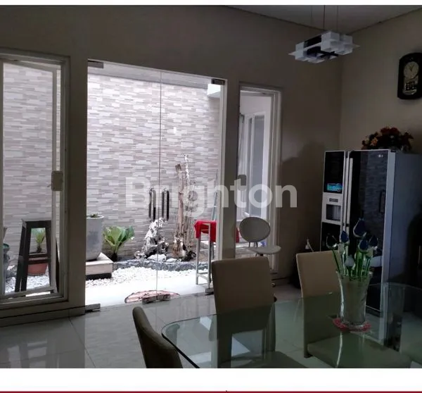 image RUMAH MEWAH 2 LANTAI DI CITRALAND, LT 240M² (3)