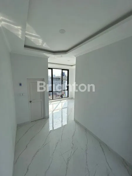 image RUMAH BARU 3 LANTAI DEKAT ST MRT DI GANDARIA SELATAN CILANDAK JAKARTA SELATAN (6)