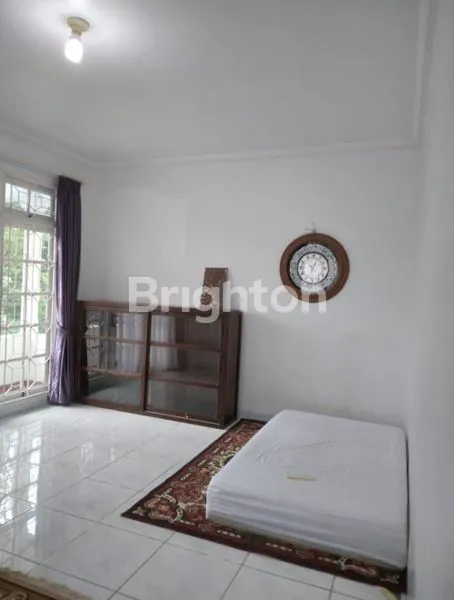 image RUMAH MEWAH 5KT DEKAT MRT LEBAK BULUS (5)