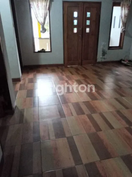 image DIJUAL RUMAH 2 LANTAI 4 KAMAR TIDUR DI PERUM HEULANG MANGKAK, SINGAPARNA – TASIKMALAYA (2)