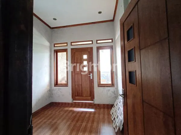 image DIJUAL RUMAH 2 LANTAI 4 KAMAR TIDUR DI PERUM HEULANG MANGKAK, SINGAPARNA – TASIKMALAYA (7)
