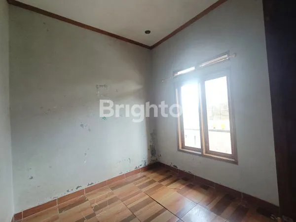 image DIJUAL RUMAH 2 LANTAI 4 KAMAR TIDUR DI PERUM HEULANG MANGKAK, SINGAPARNA – TASIKMALAYA (4)