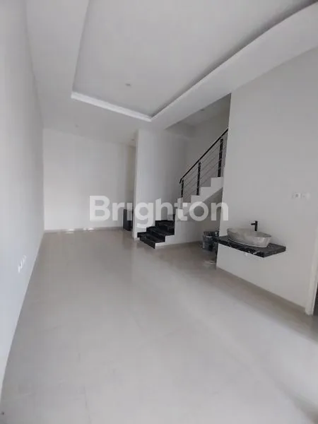 image KLAMPIS SEMOLO WISMA MUKTI DEKAT PETRA MANYAR KERTAJAYA DHARMAHUSADA SEMOLOWARU NGINDEN GALAXY MALL GM (3)