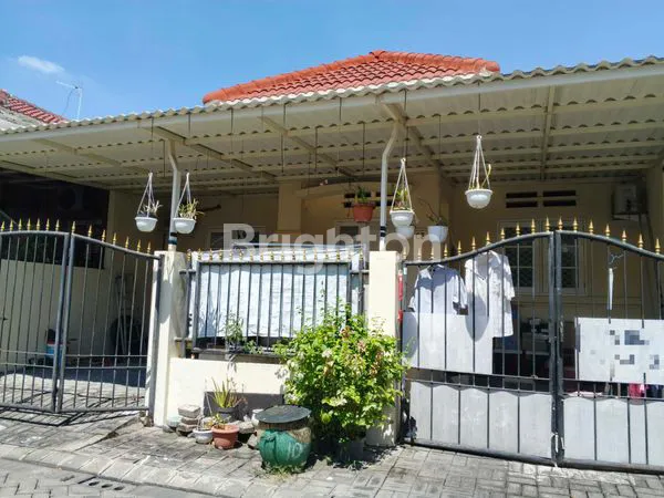 image DIJUAL RUMAH SIAP HUNI DI BUKIT PALMA SURABAYA (1)