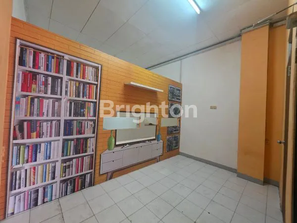 image DISEWAKAN MURAH RUKO 4.5LT. PETOJO JAKARTA PUSAT  (4)