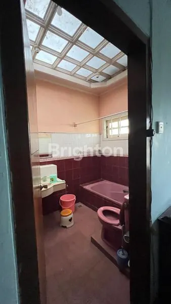 image RUMAH ASRI BERTAMAN LUAS DI DAERAH BANDUNG UTARA (6)