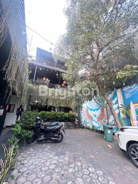 image RUMAH CAFE FULL FURNISH 3 LANTAI LT 270 (2)