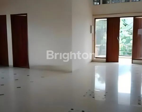 image RUKO STRATEGIS 2 LANTAI LT 398M² DEKAT PUSAT KOTA (3)