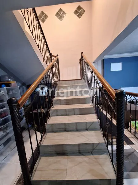 image RUMAH LUAS 325M² DI SARIWANGI, SIAP KPR & SHM (1)