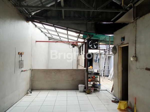 image RUKO 3 LANTAI STRATEGIS UNTUK USAHA DI KEMAYORAN (7)